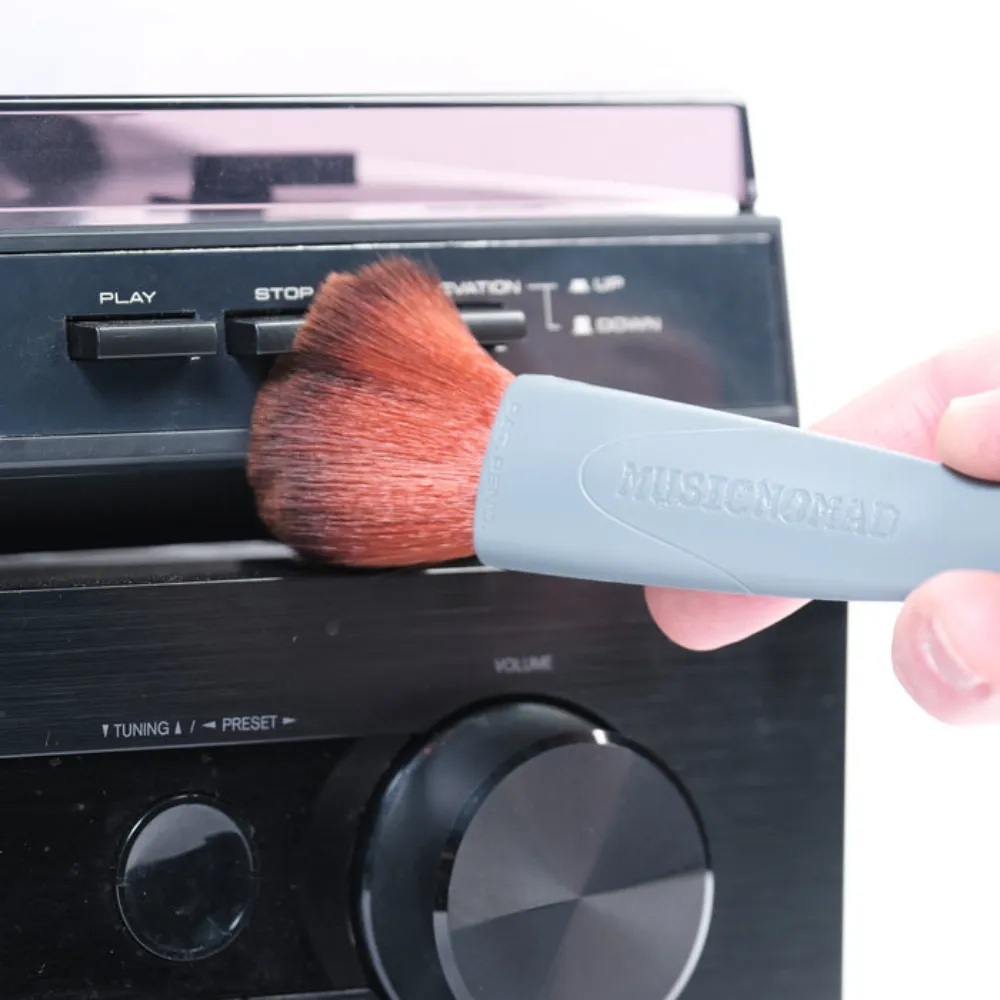 11 Turntable Cleaning Brush