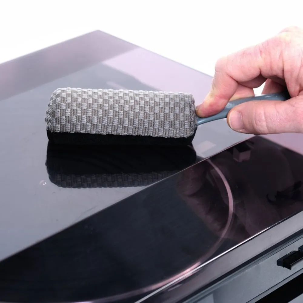 18 Turntable Cover Cleaner