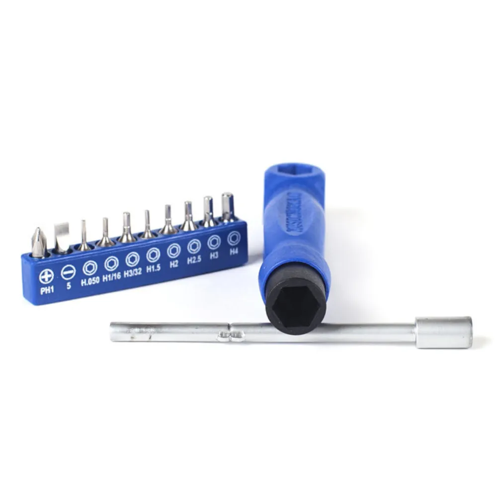 The Octopus 17 n 1 Tech tool