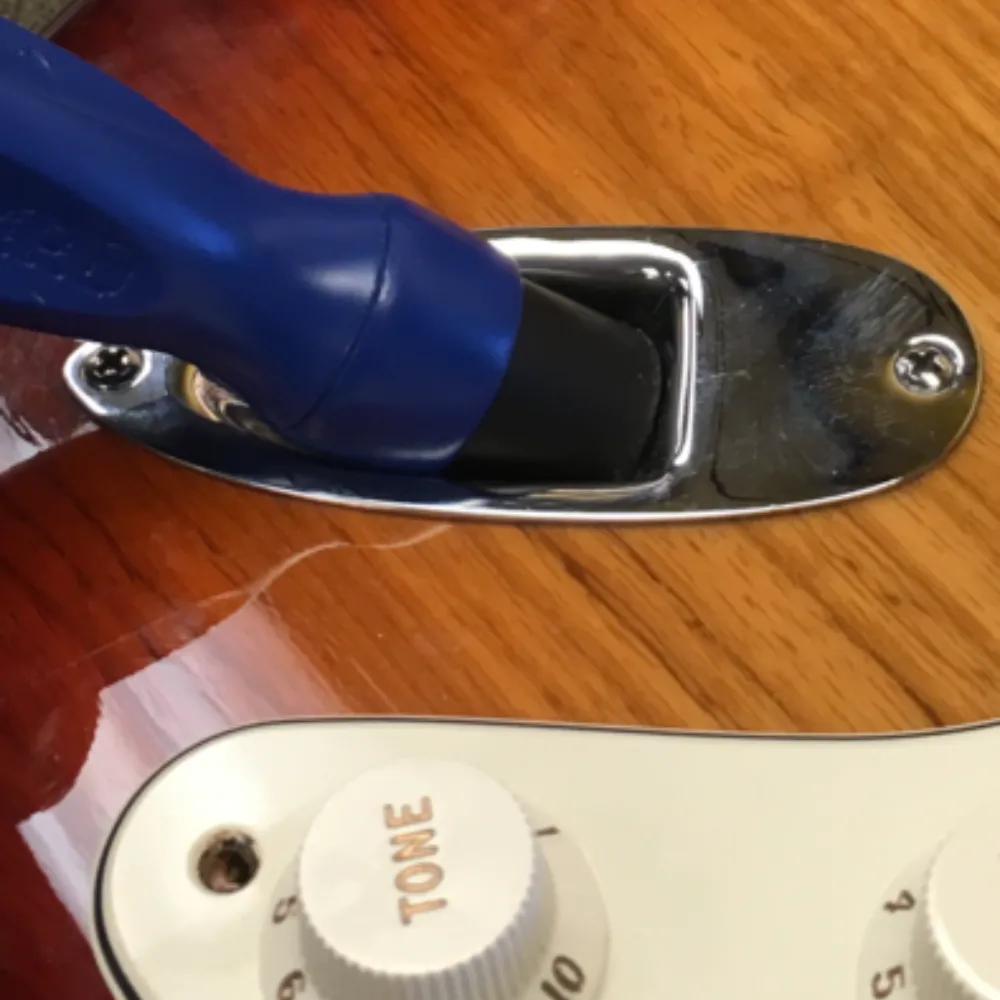 Input Jack Tightener