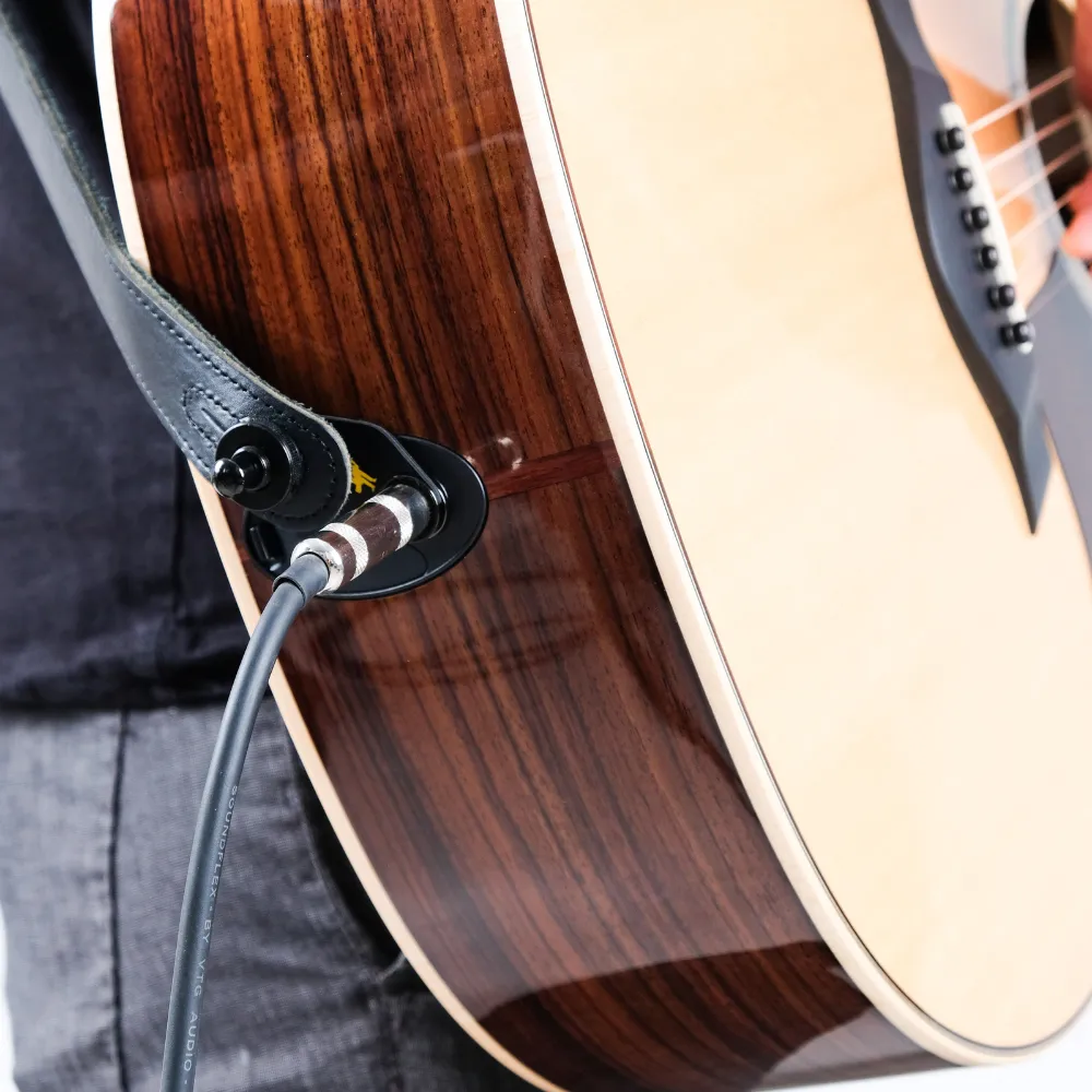 strap lock system for acoustic guitar players