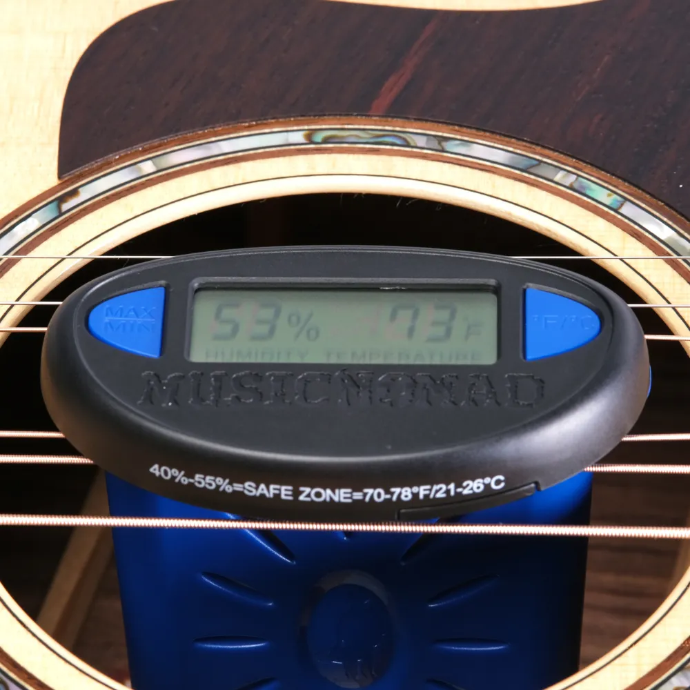 Humitar ONE in Acoustic Guitar Soundhole